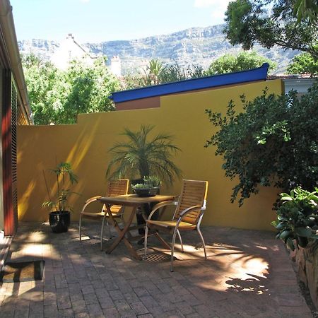 Lezard Bleu Guest House Kaapstad Buitenkant foto