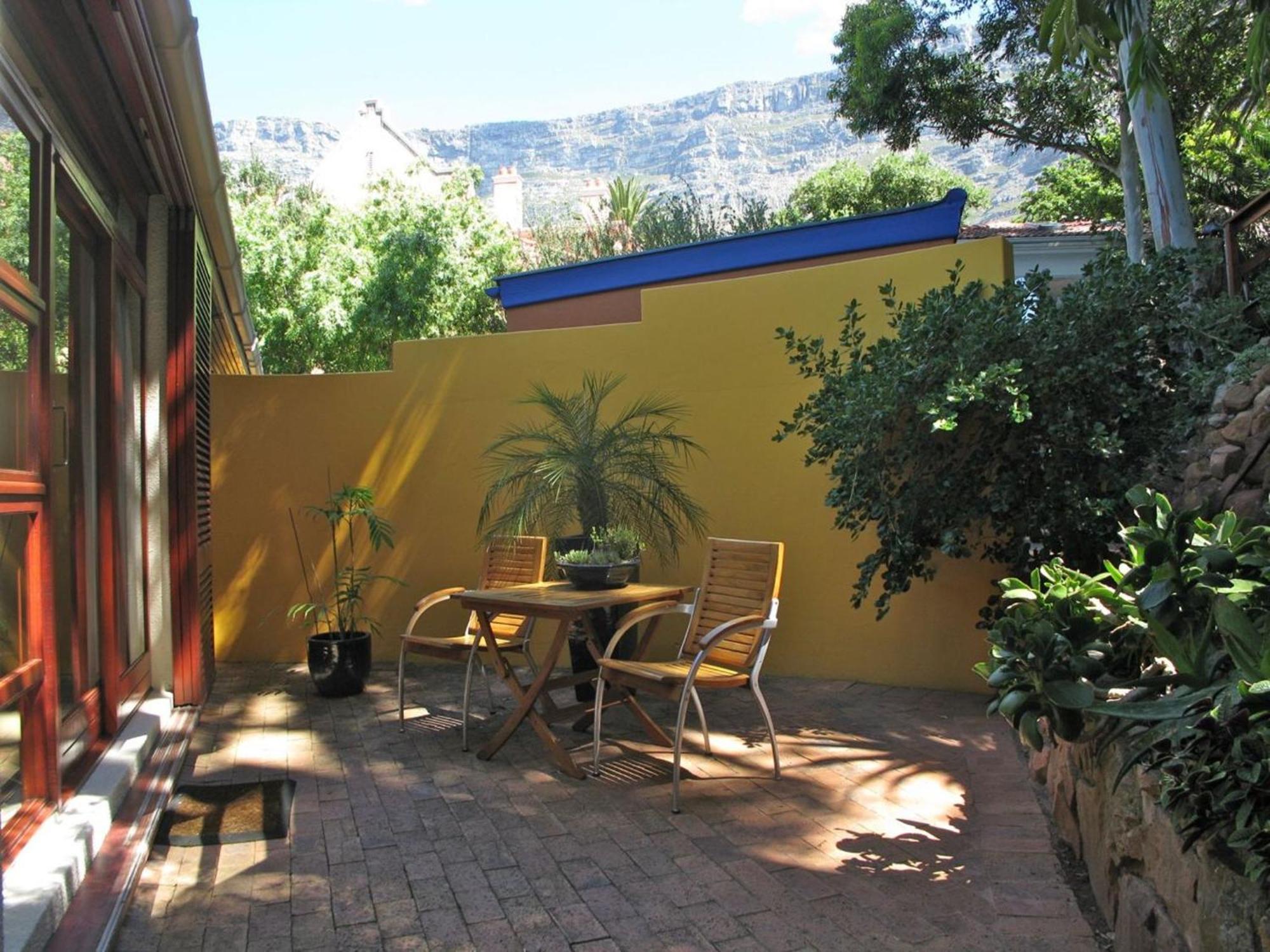 Lezard Bleu Guest House Kaapstad Buitenkant foto